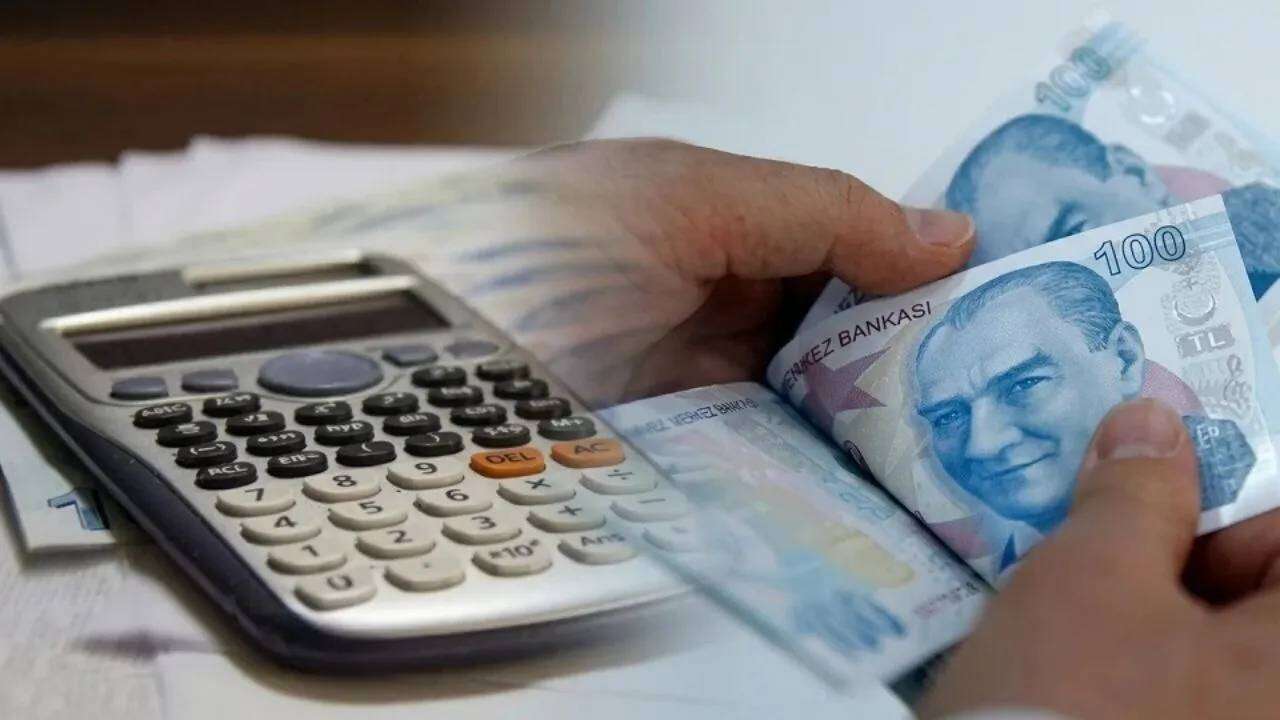 2000–2008 arası sigortalılar dikkat: SGK Uzmanı Özgür Erdursun kademeli emeklilik için o tarihi işaret etti! 9